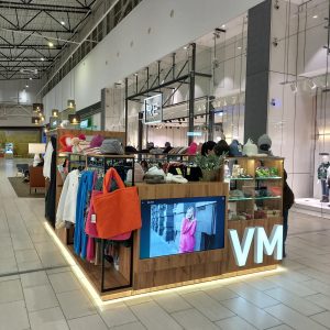 Торговый островок VM в торговом центре МЕГА Омск