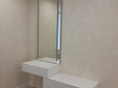 Туалетный столик белый с зеркалом с подсветкой